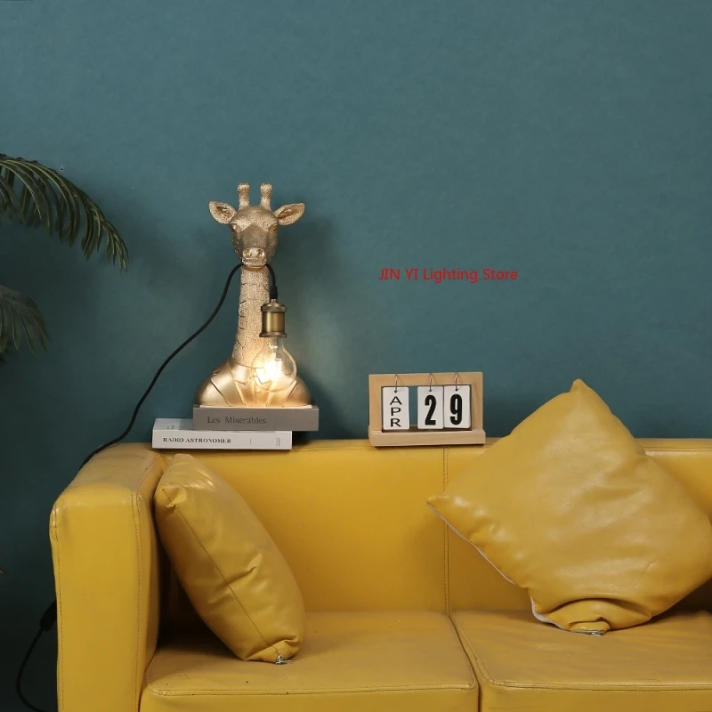 Golden Hot Sales Resin Giraffe - Decor Lighting Sales 评论和价格